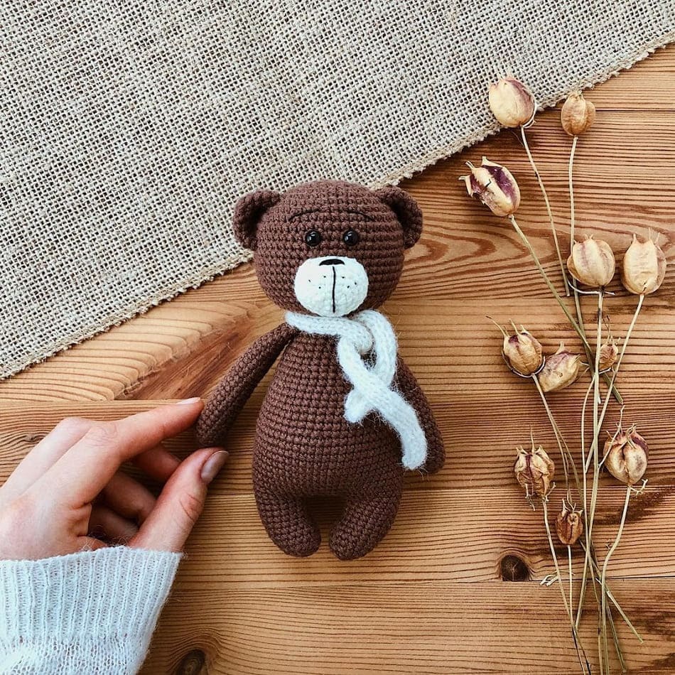 Crochet bear amigurumi